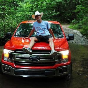 Meet your Posher, Sam